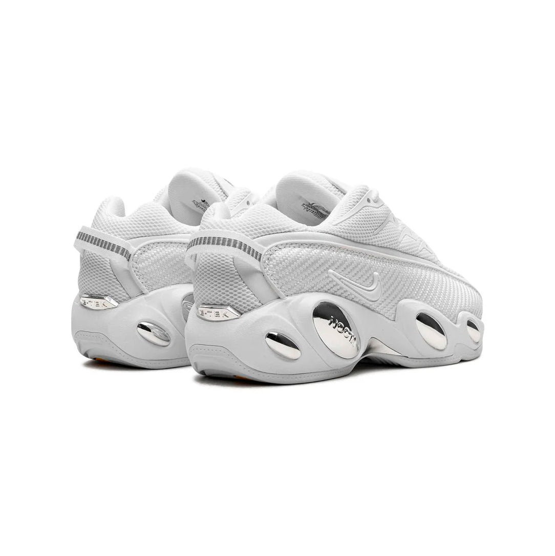 Nike NOCTA Glide Triple White Sneakers Uomo Stile Minimalista