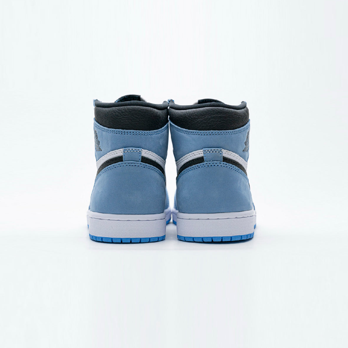 Nike Air Jordan 1 High OG University Blue Azzurro e Bianco