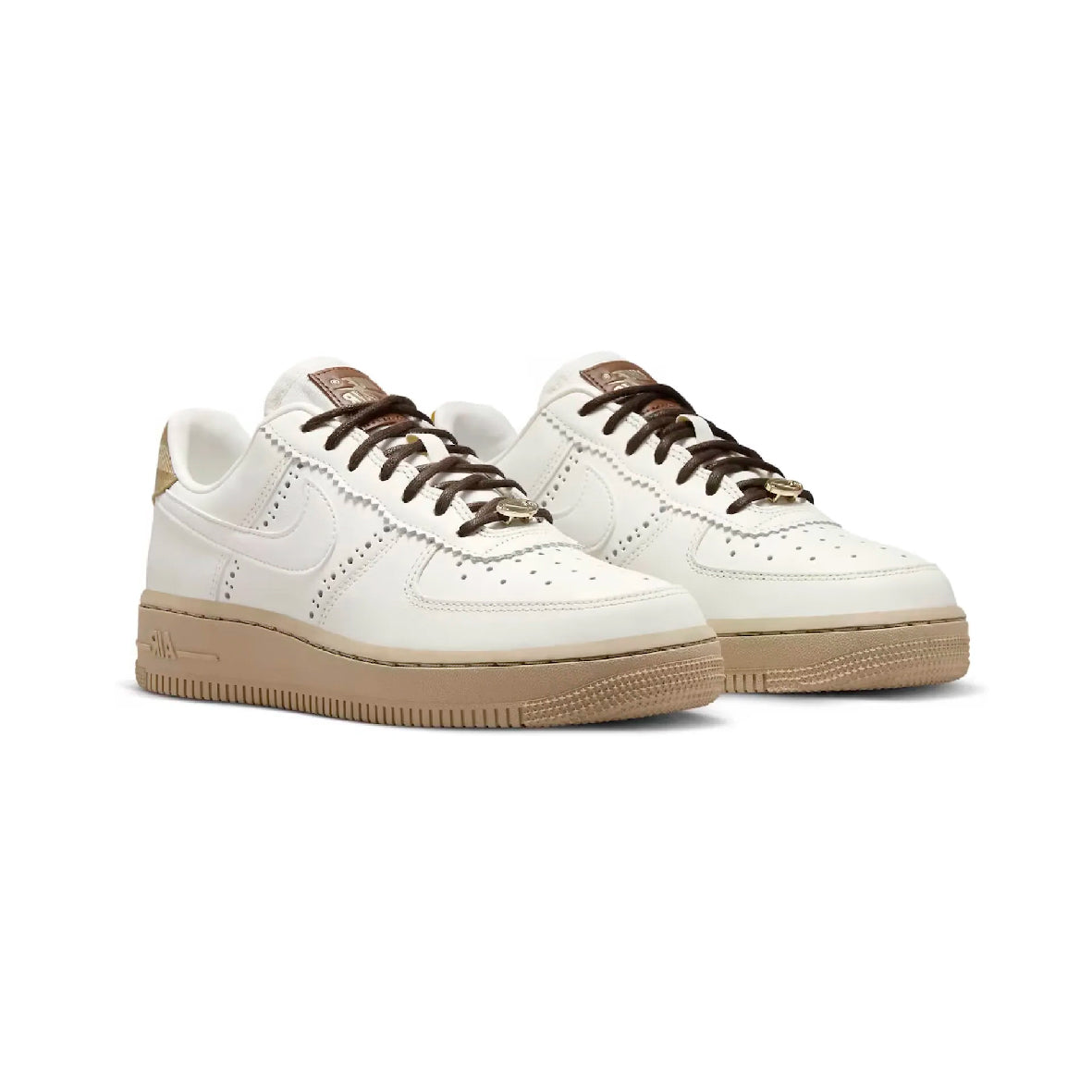 Nike Air Force 1 '07 Pelle Bianca Dettagli Brogue e Suola Beige
